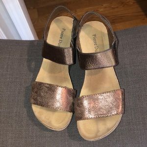 Pierre Dumas Wedges